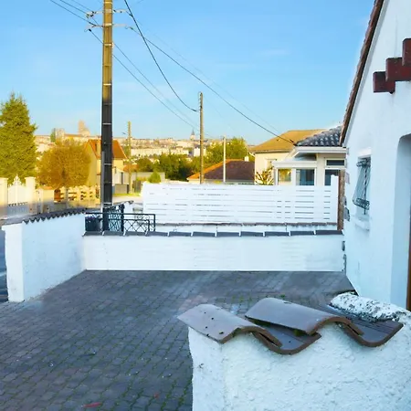 Apartment T2 Avec Terrasse, Parking Et Wifi