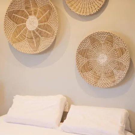 דירה T2 Avec Terrasse, Parking Et Wifi *